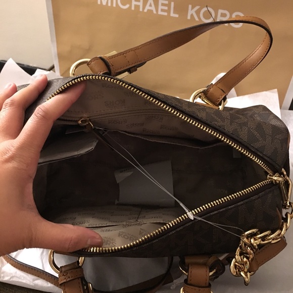 Michael Kors Grayson chain satchel - Picture 3 of 5